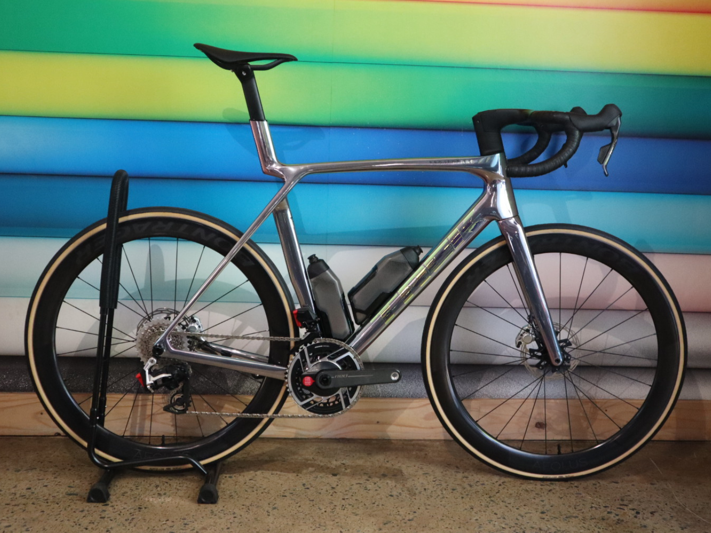TREK MADONE SLR9 GEN8